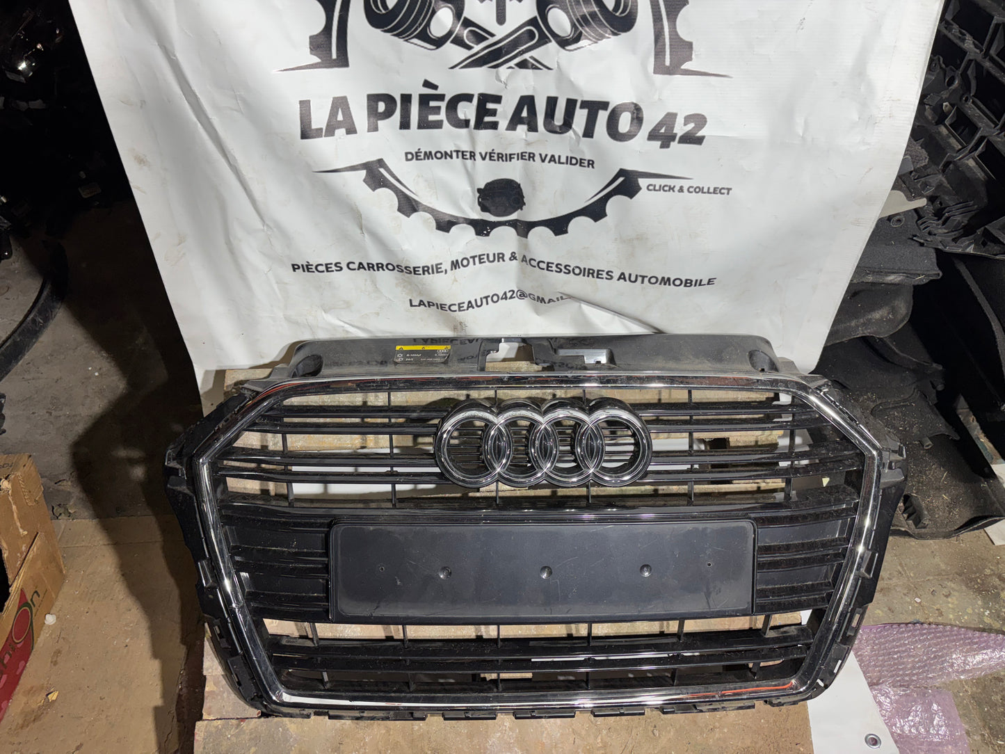 Calandre Audi A3 S3 / 8V3853651