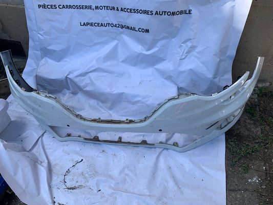 Pare choc avant Renault Megane 4 phase 2, 4 trous radars