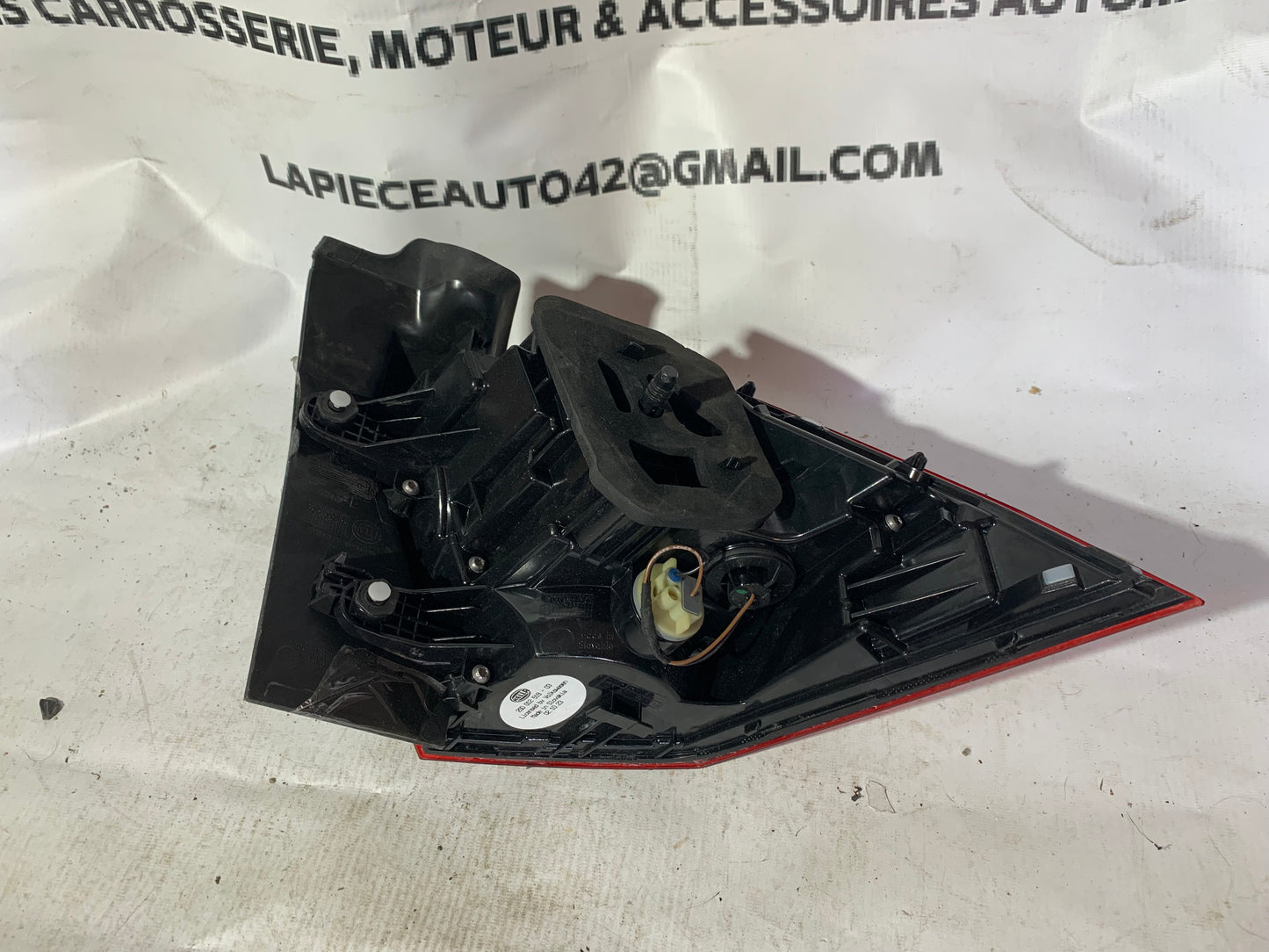 Feu arrière gauche extérieur Volkswagen Tiguan