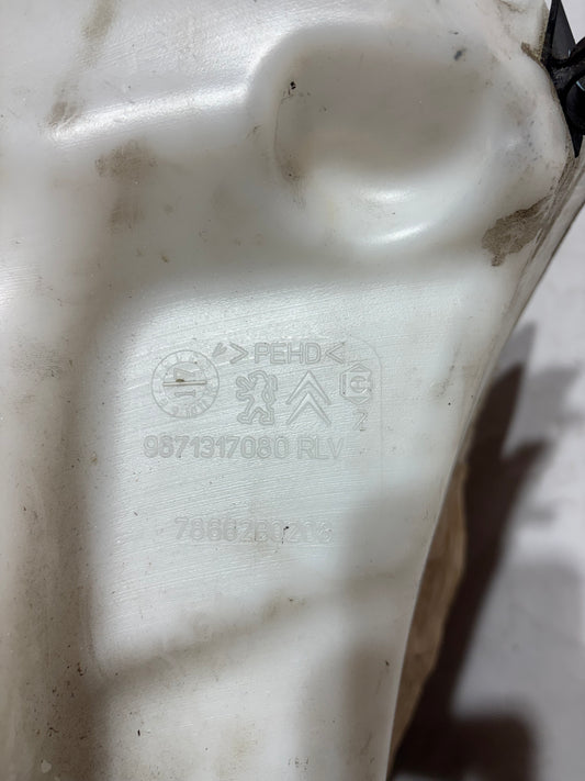 Réservoir de lave glace Citroën C4 2