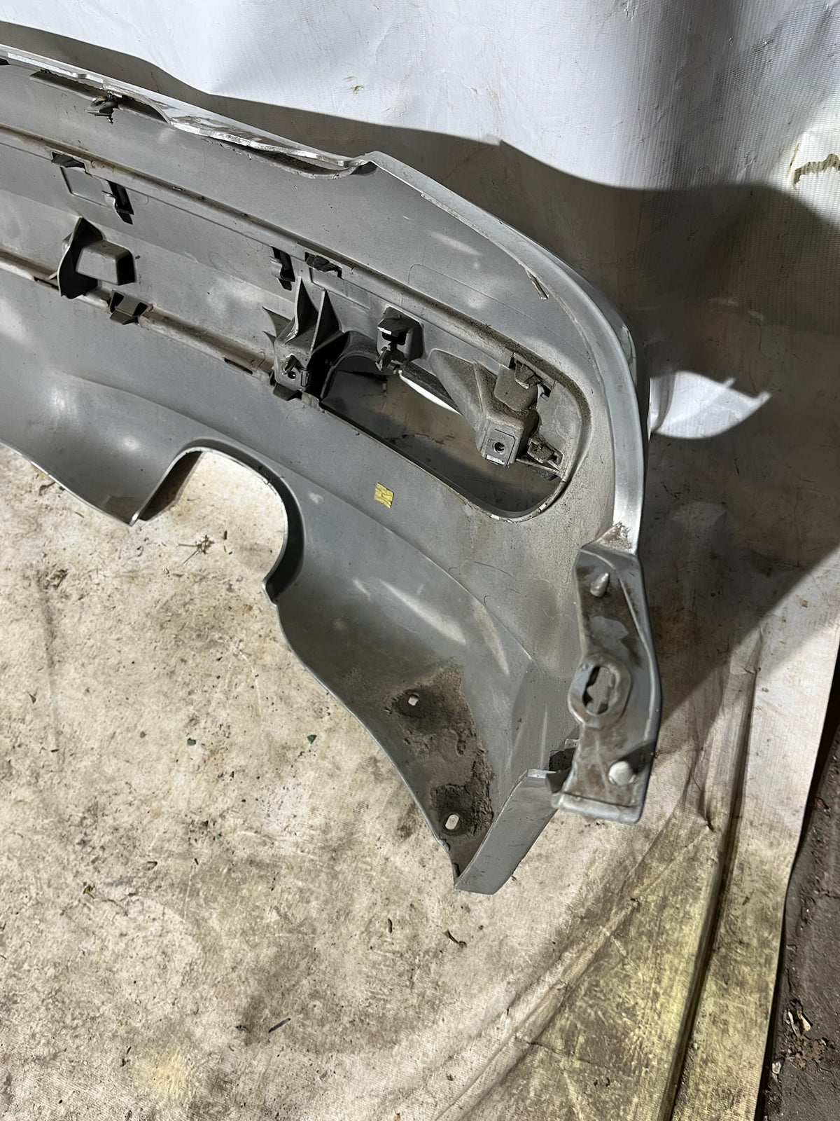 Pare choc arrière Peugeot 206+ gris