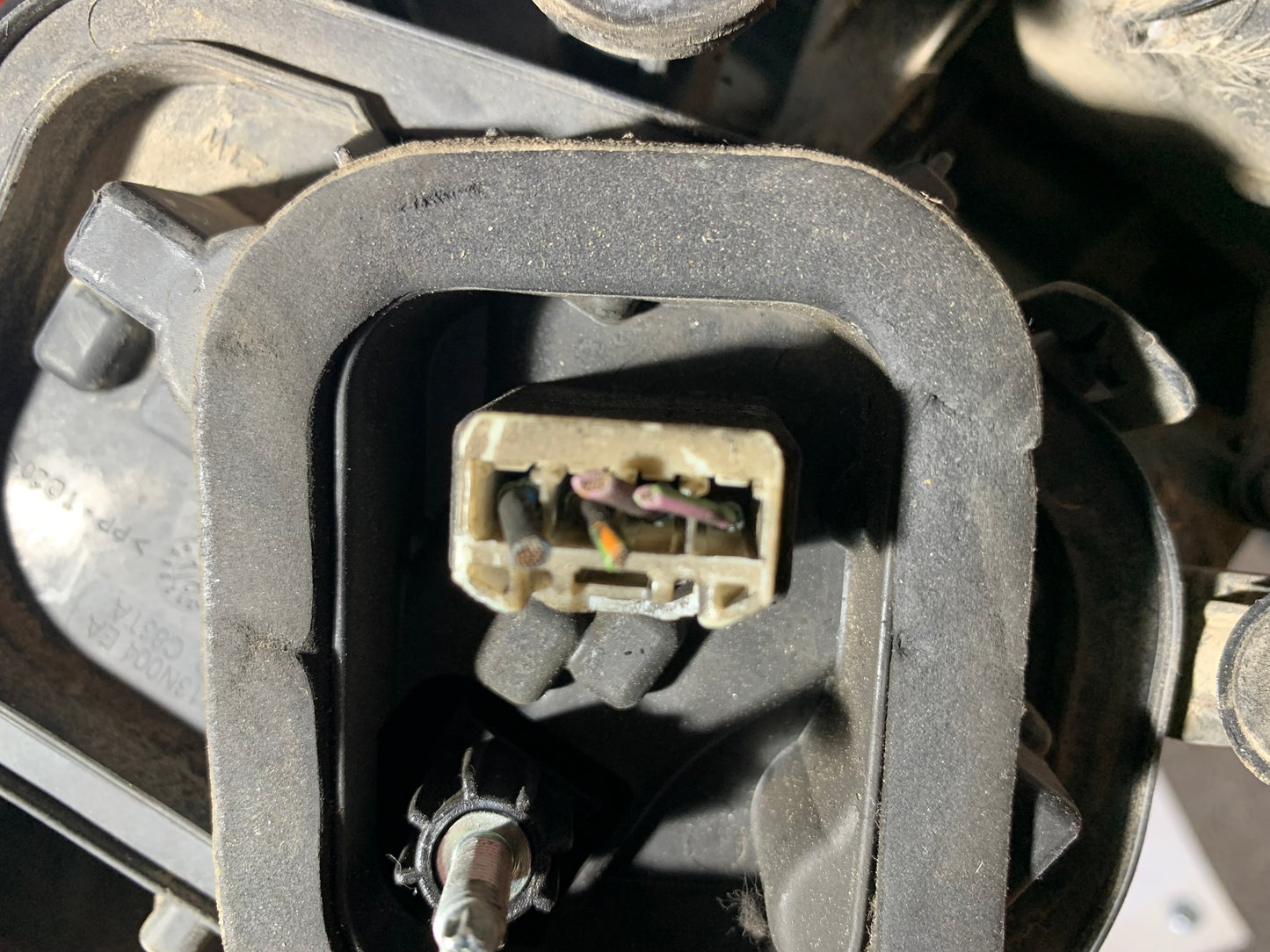 Feu arrière droit extérieur Ford CMX 2