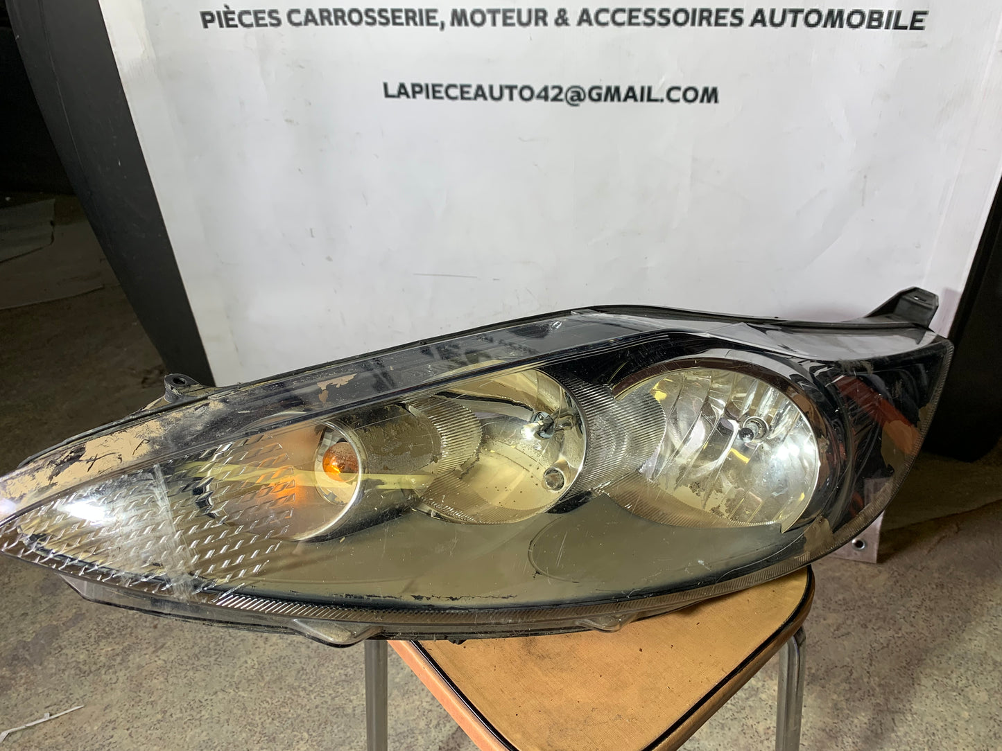 Phare avant gauche Ford fiesta 5