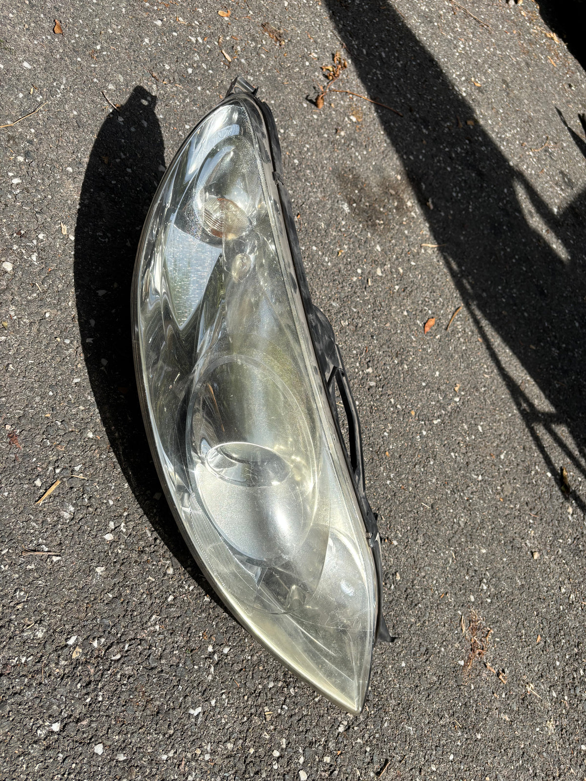 Phare avant droit Peugeot 407 Xénon