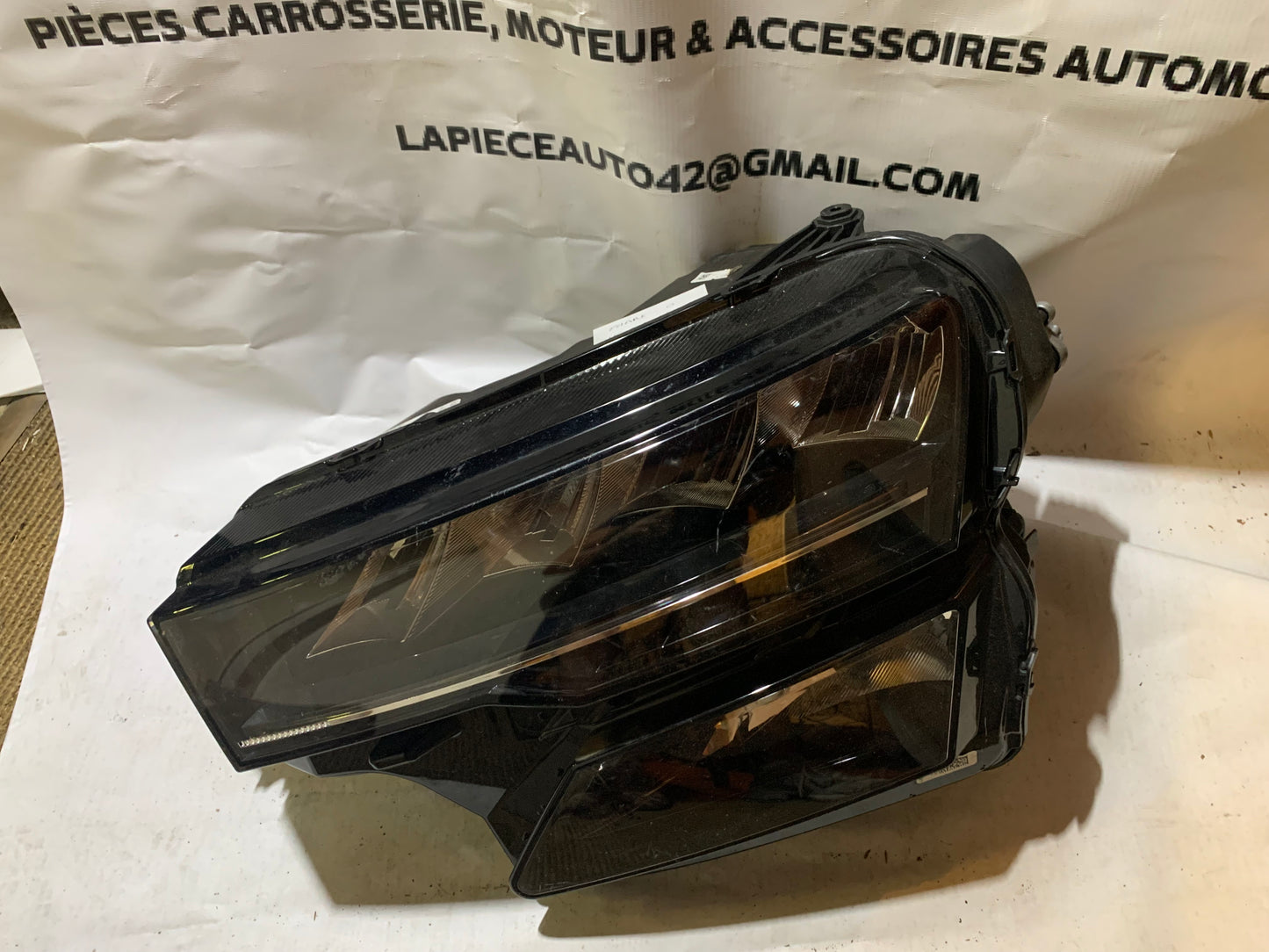 Phare avant gauche Skoda Karoq full led (57B)