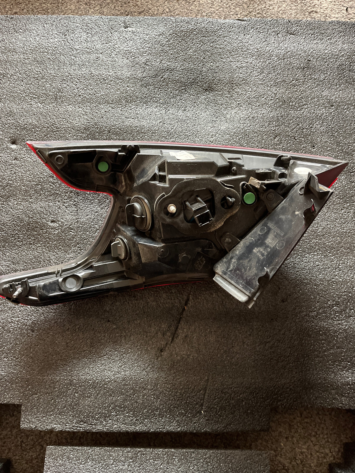 Feux arrière gauche Peugeot 308 t9