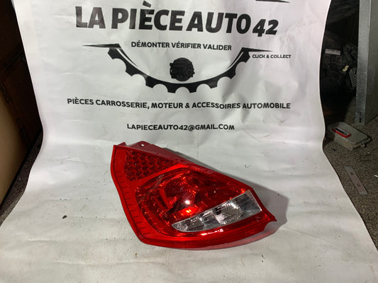 Feu arrière gauche Ford Fiesta 6 phase 1