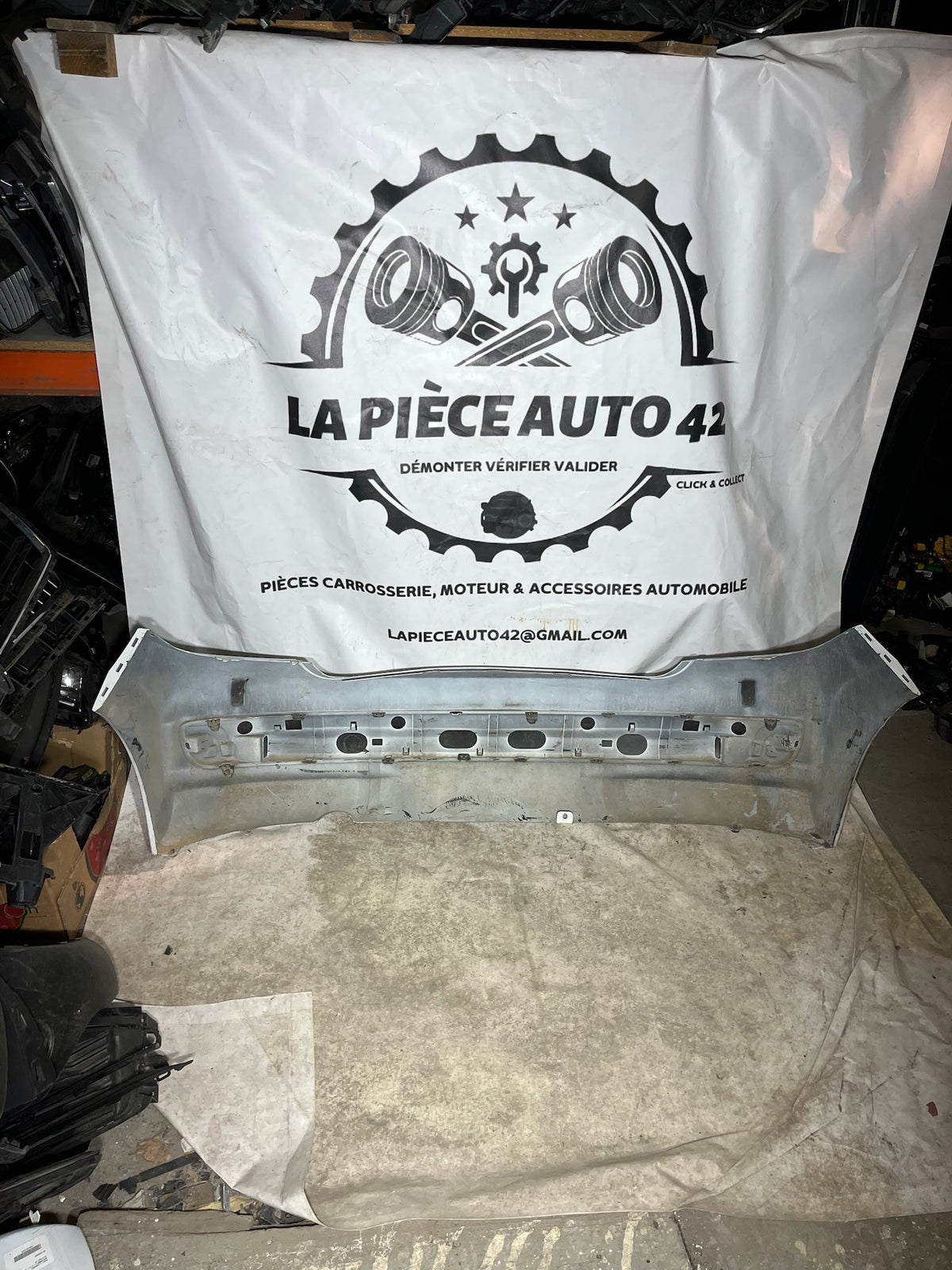 Pare choc arrière Peugeot 207 blanc