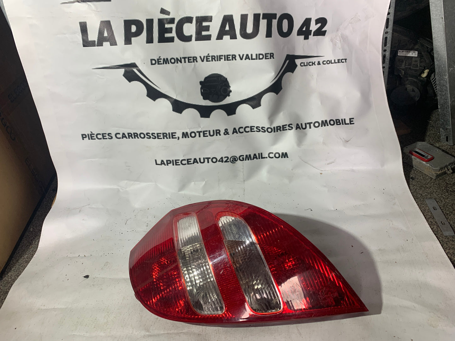 Feu arrière droit Mercedes classe A W169