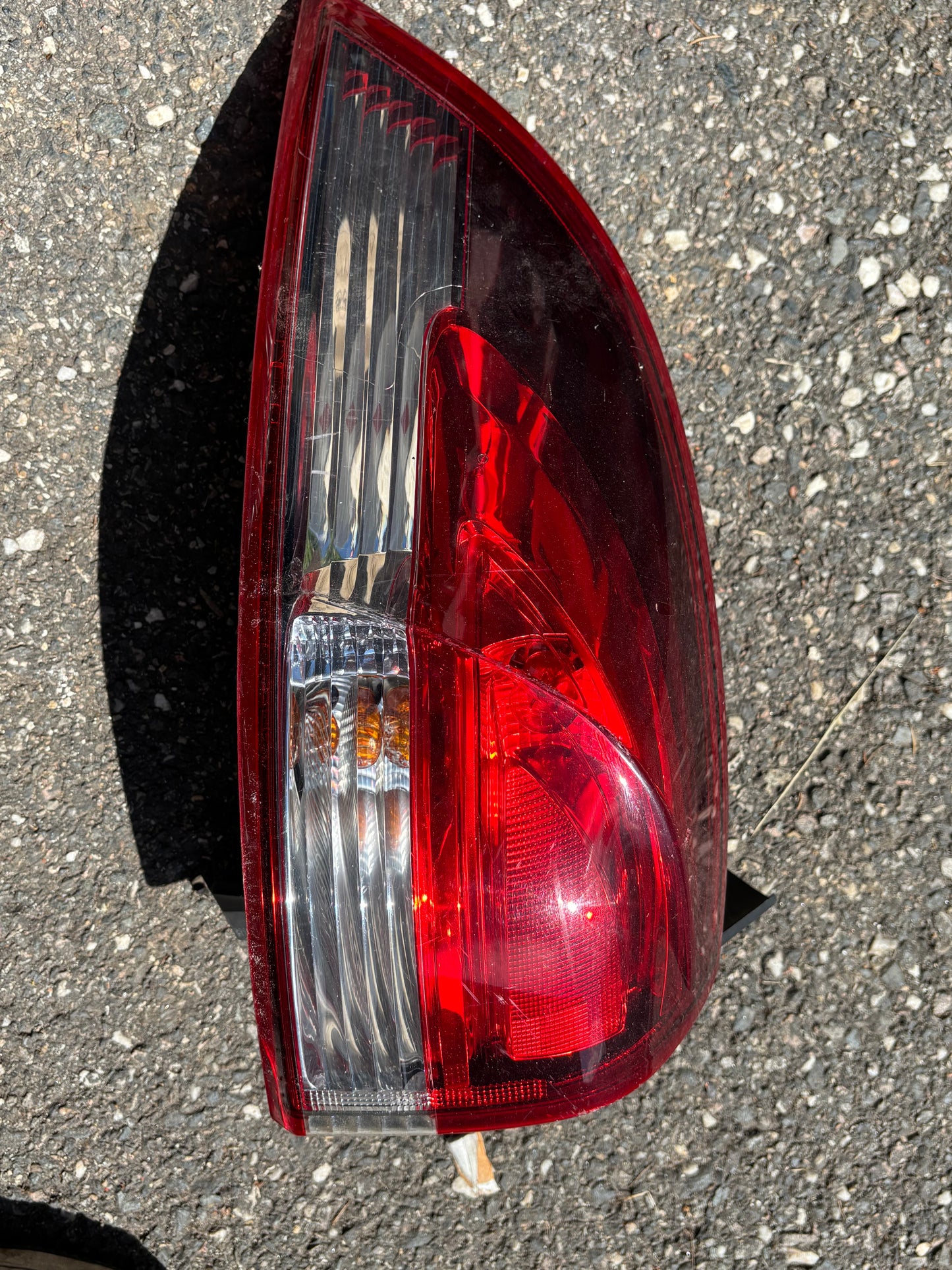 Feux arrière gauche Renault Clio 4 Estate