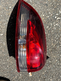 Feux arrière gauche Renault Clio 4 Estate