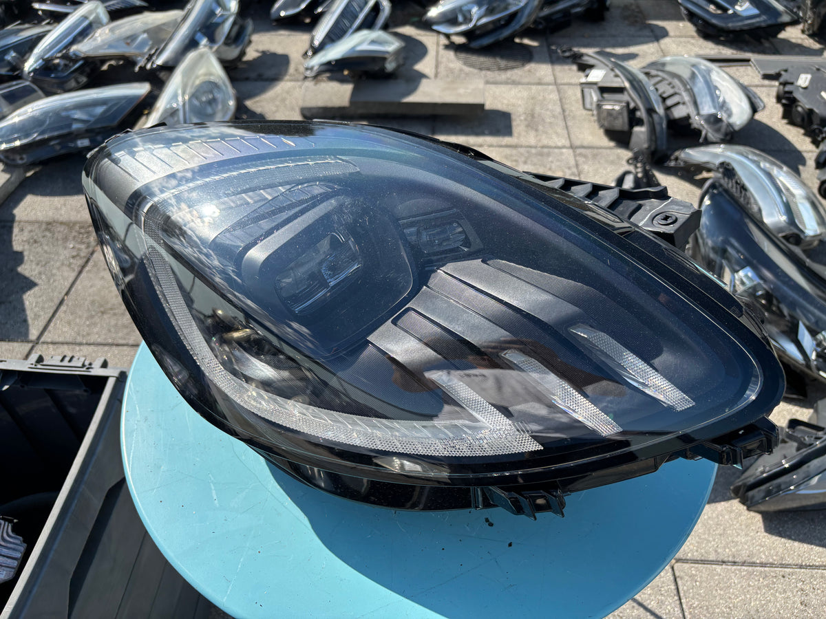 Phare avant droit Ford Puma 2