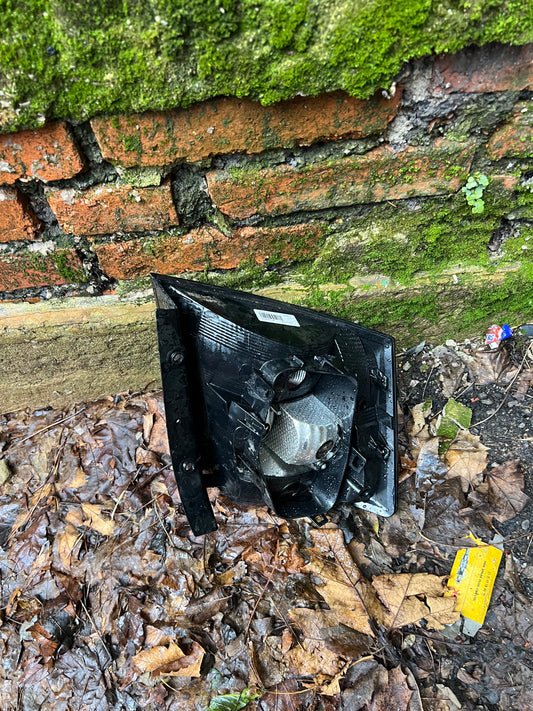 Feux arrière droit Skoda Fabia 3