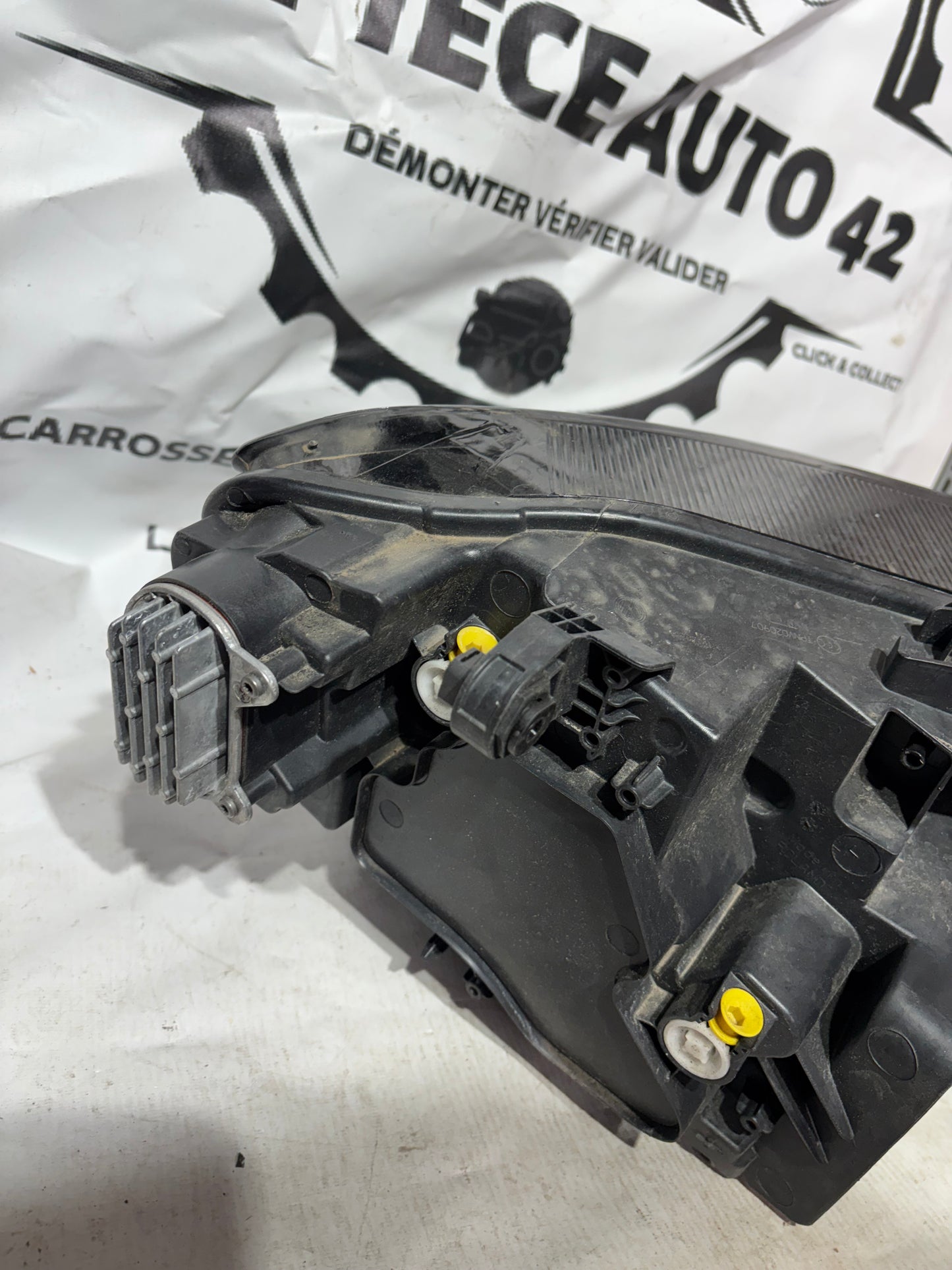 Phare avant gauche Volkswagen ID4 LED