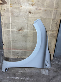 Aile avant gauche blanche Renault Clio 4 (IV)