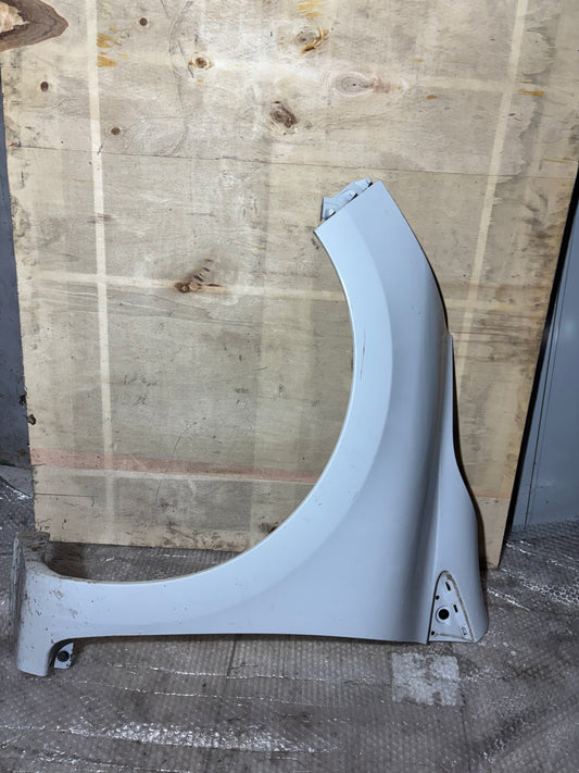 Aile avant gauche blanche Renault Clio 4 (IV)