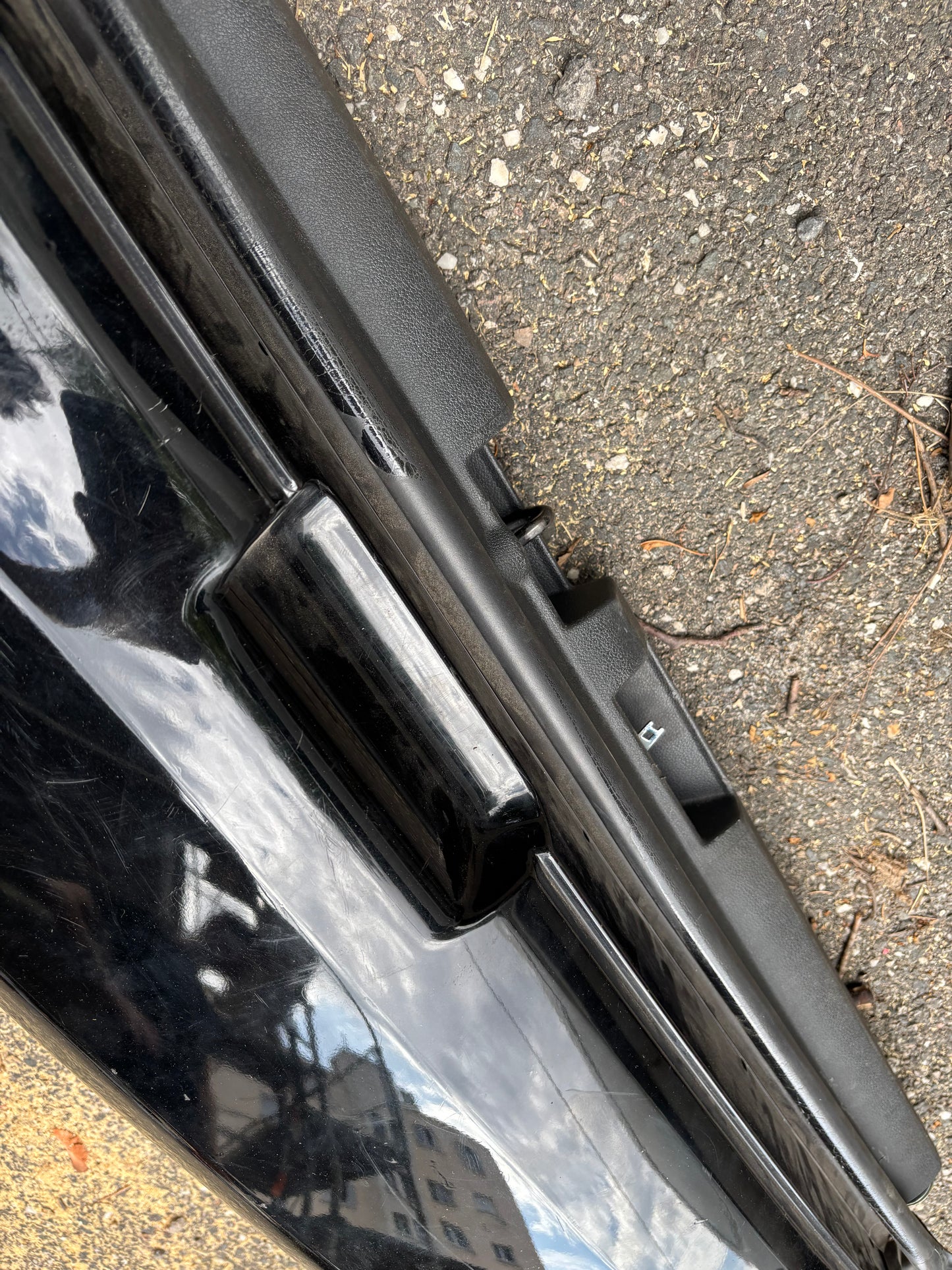Hayon inférieur Peugeot 3008 1