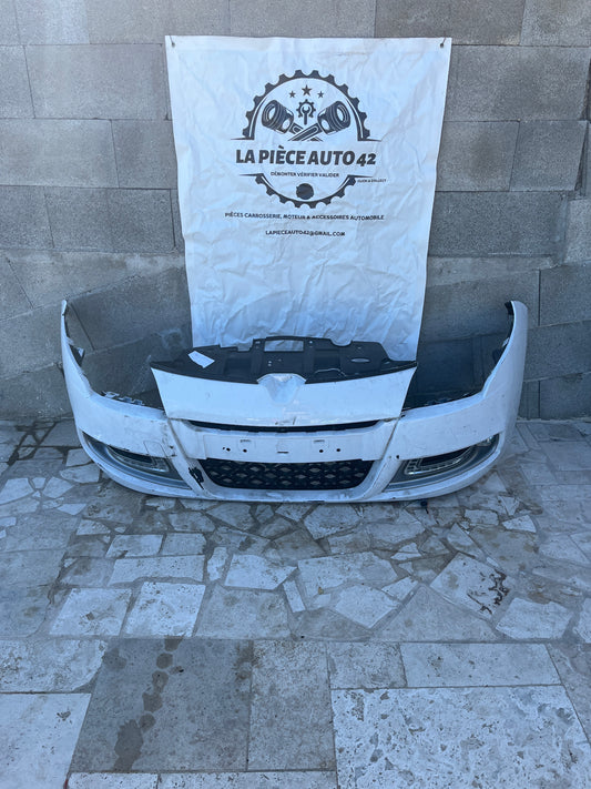 Pare choc AV blanc Renault Megane 3 Phase 1 GT Line
