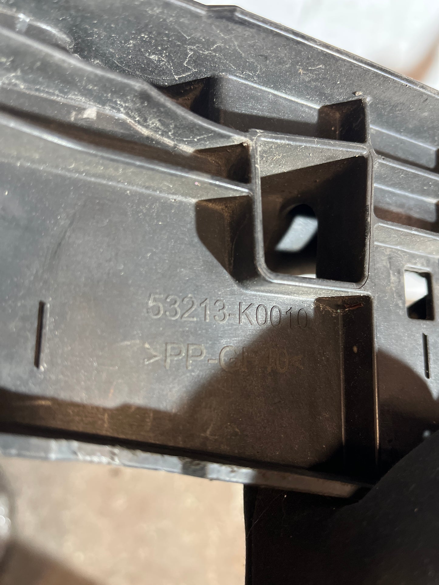 Traverse Supérieure Toyota Yaris 4