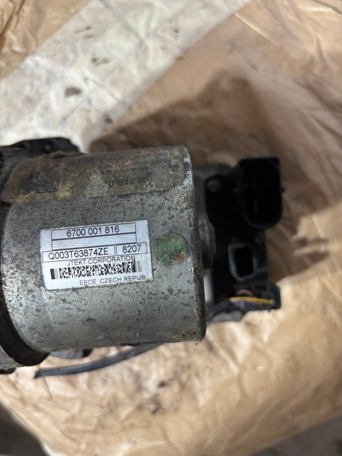Direction assisté électrique Peugeot 207 67000011816