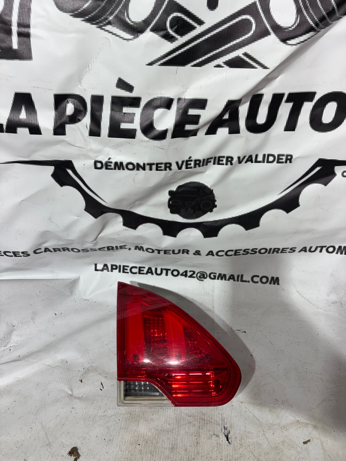 Faux arrière gauche de coffre Peugeot 2008 1 phase 1