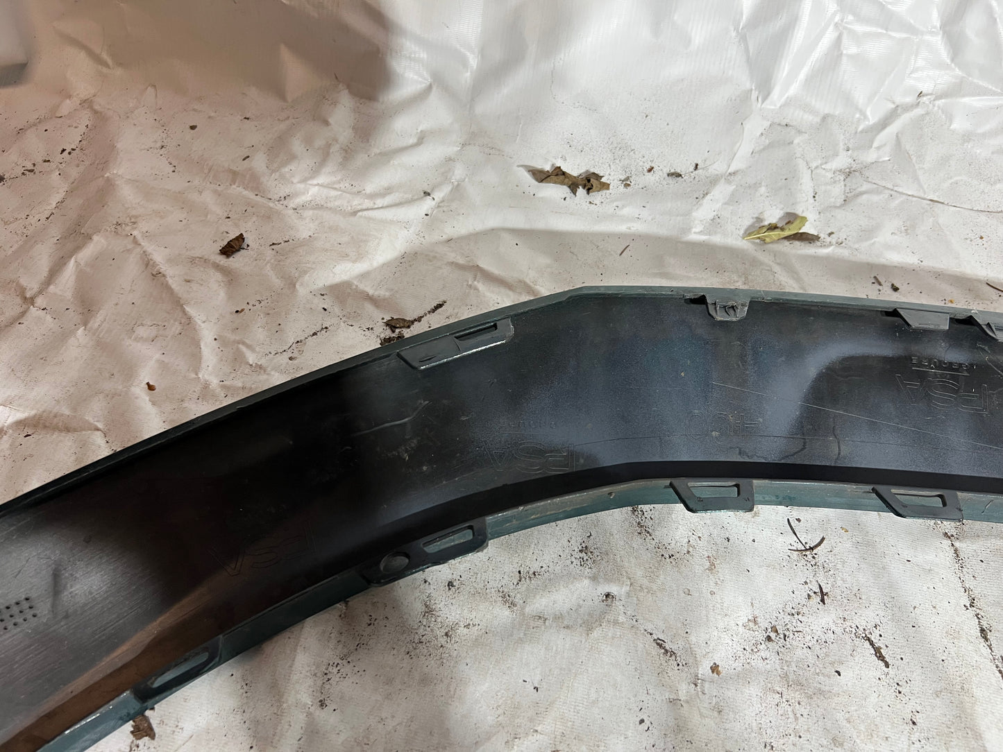 Calandre supérieur  Peugeot 308 3 (T10) vert