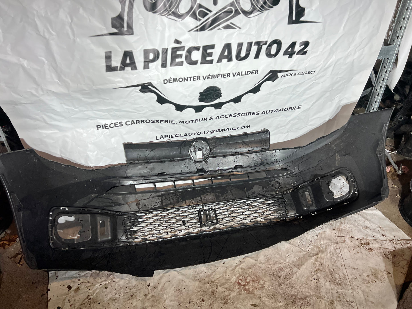 Pares chocs avant Volkswagen Caddy noir
