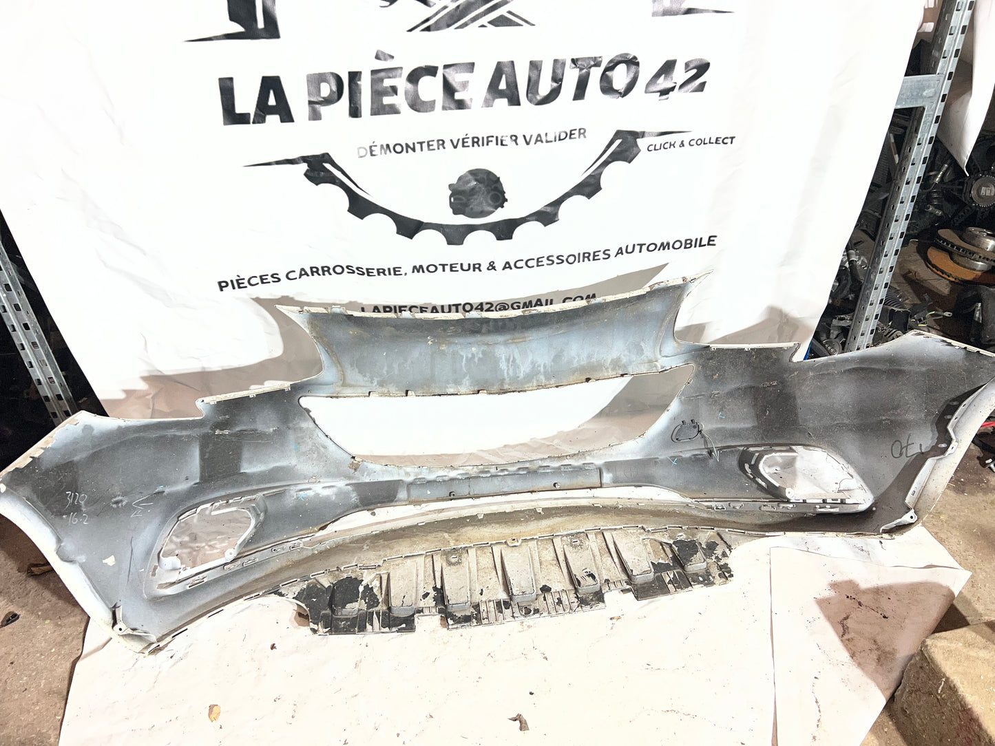 Pare choc avant Opel Corsa E blanc
