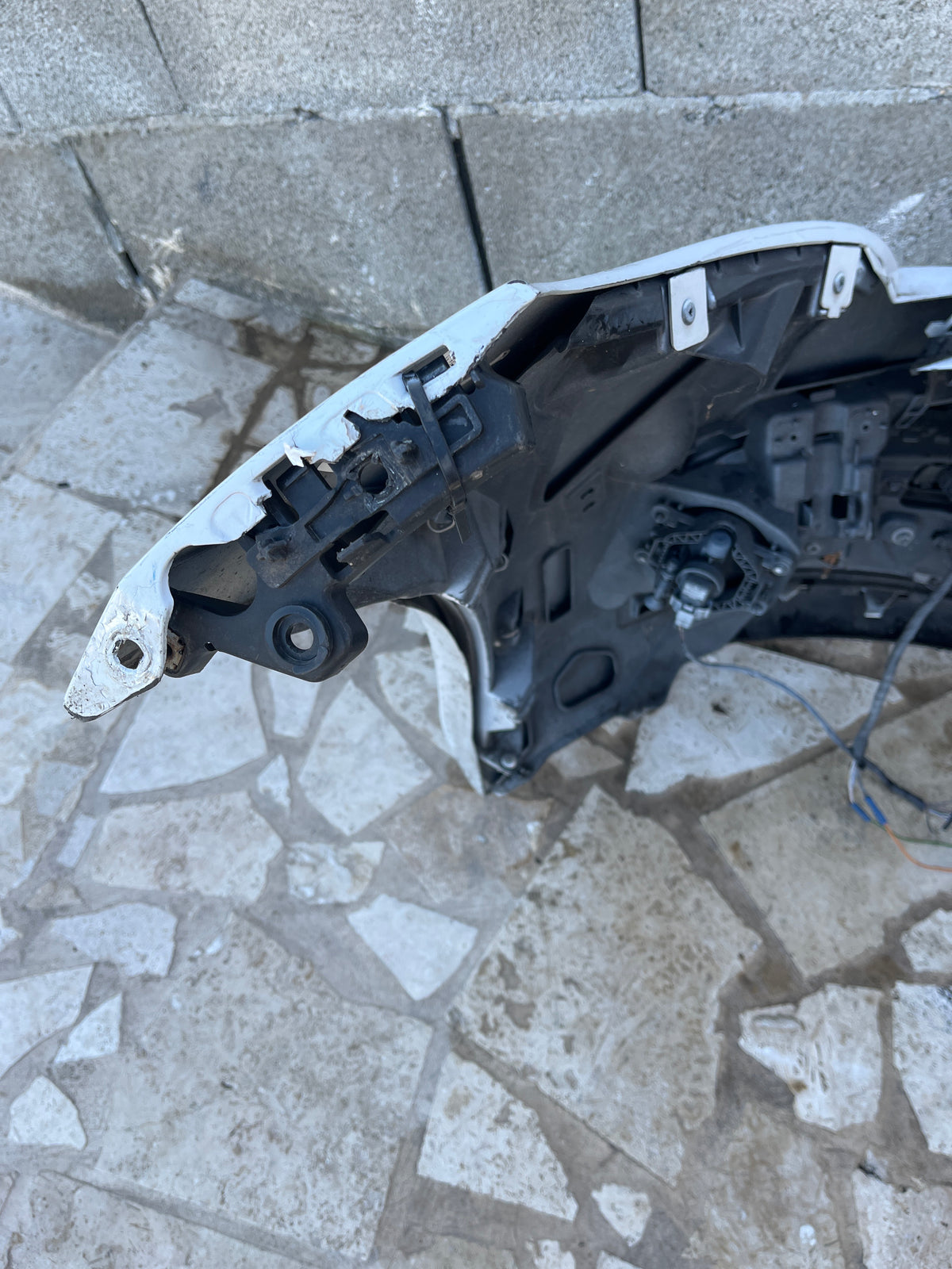 Pare choc AV blanc Renault Megane 3 Phase 1 GT Line