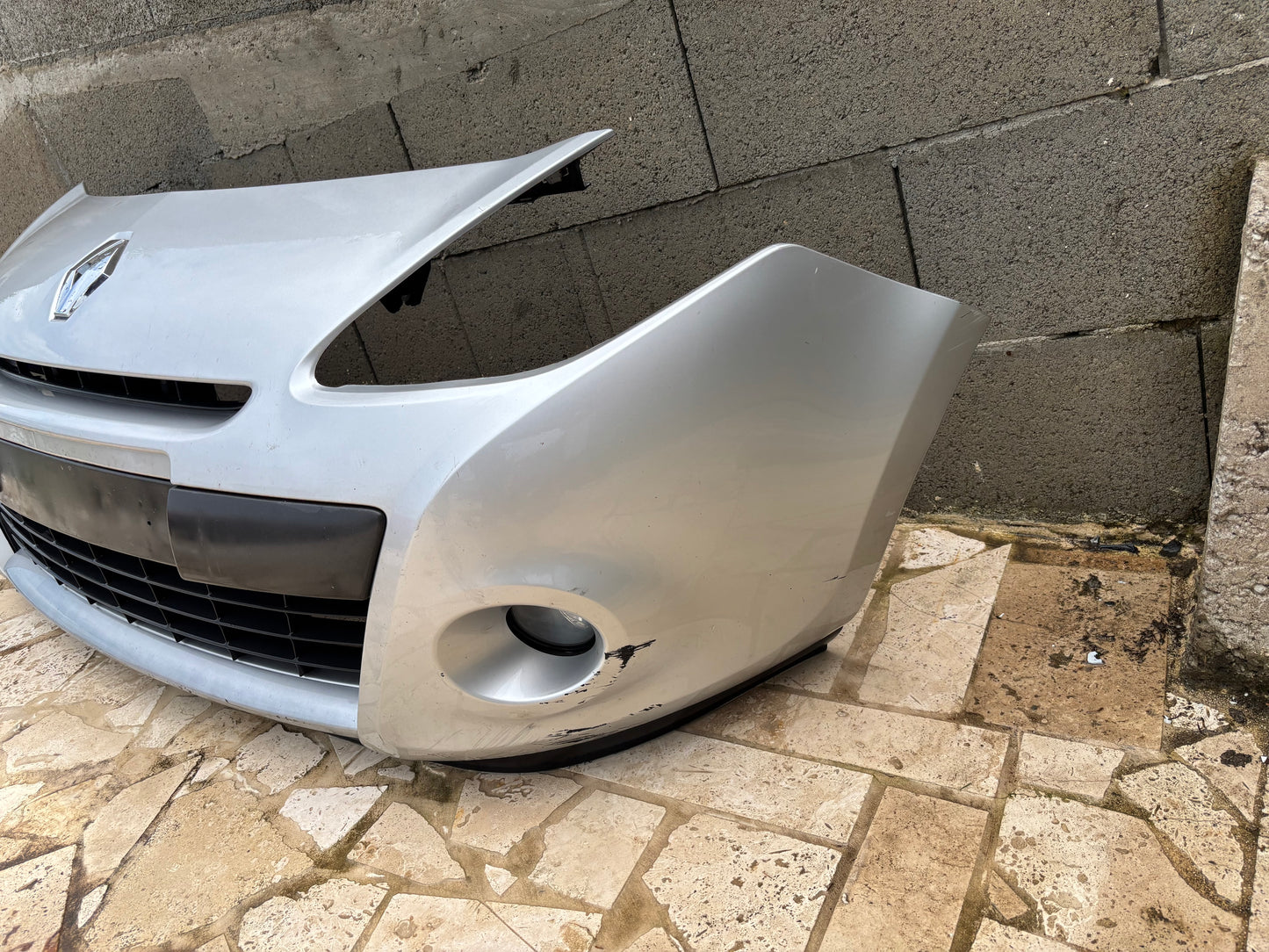 Pare choc avant Renault Clio 3 (195)
