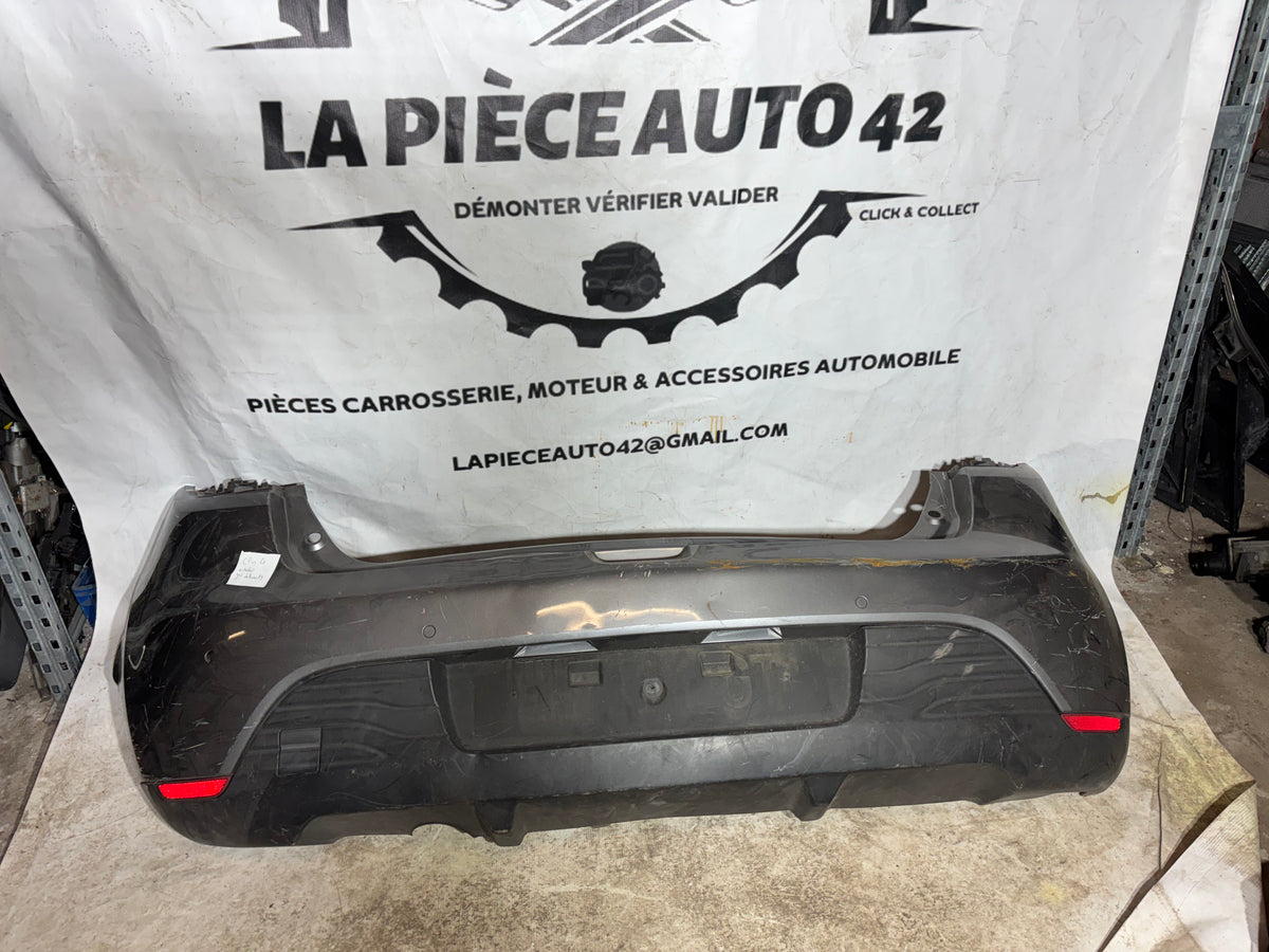 Pare choc arrière Renault Clio 4 gris + radar (1 radar manquant) 820222925R