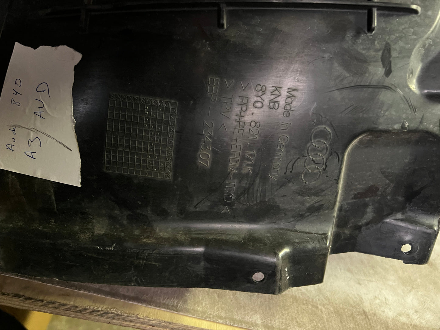 Pare boue avant droit Audi A3