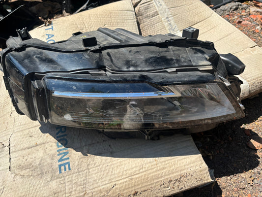 Phare avant droit Nissan X-Trail T33
