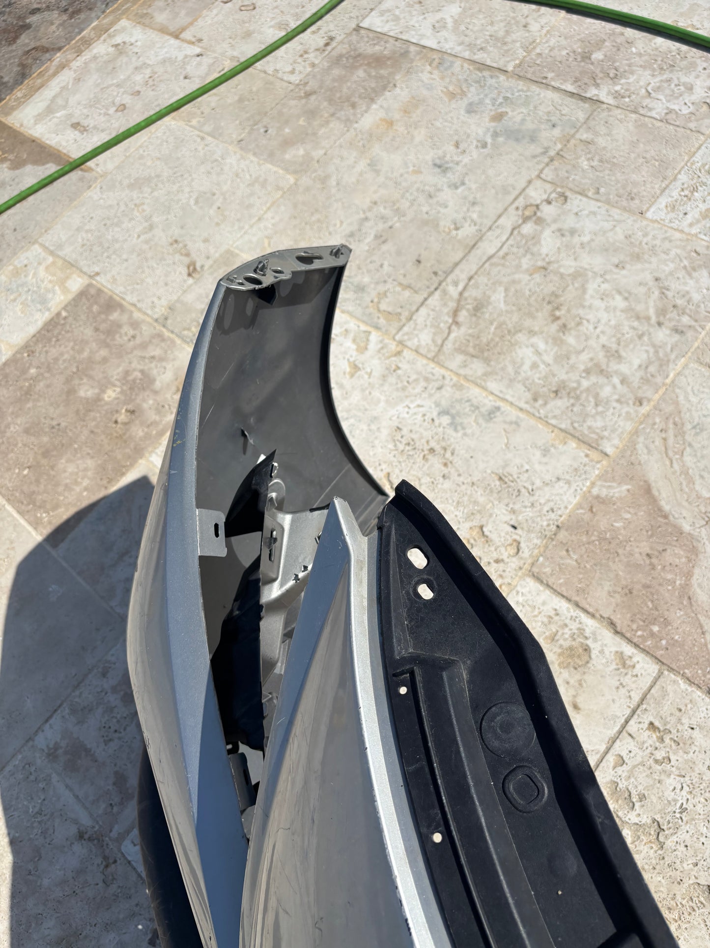 Pare choc avant Peugeot 207 gris