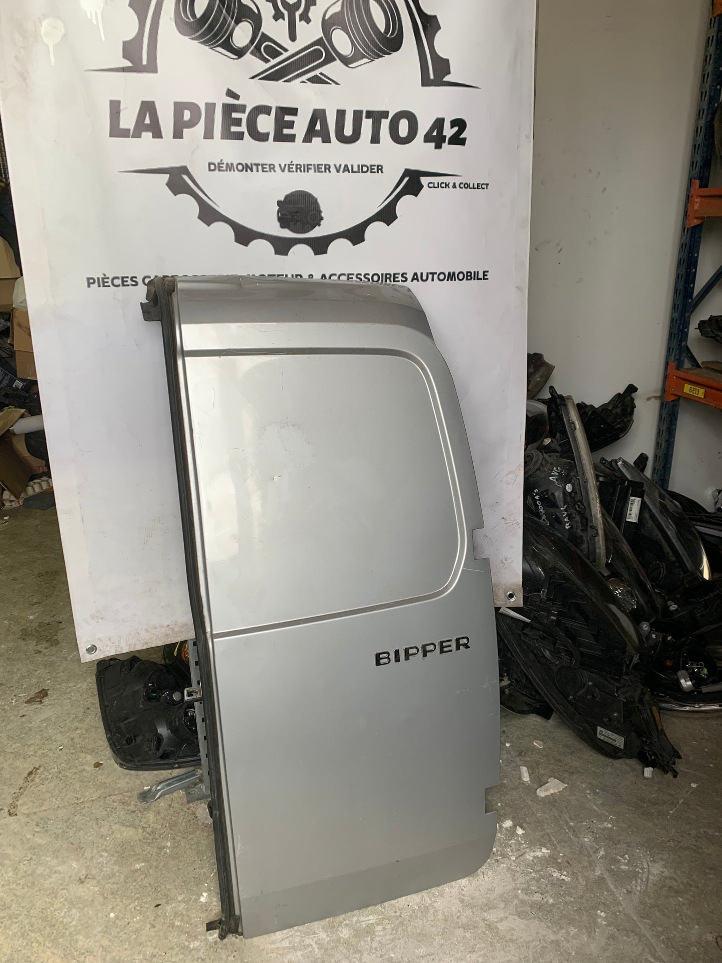 Porte arrière droite Peugeot Bipper gris