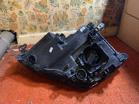 Phare avant droit Seat Léon 4 (5FB)