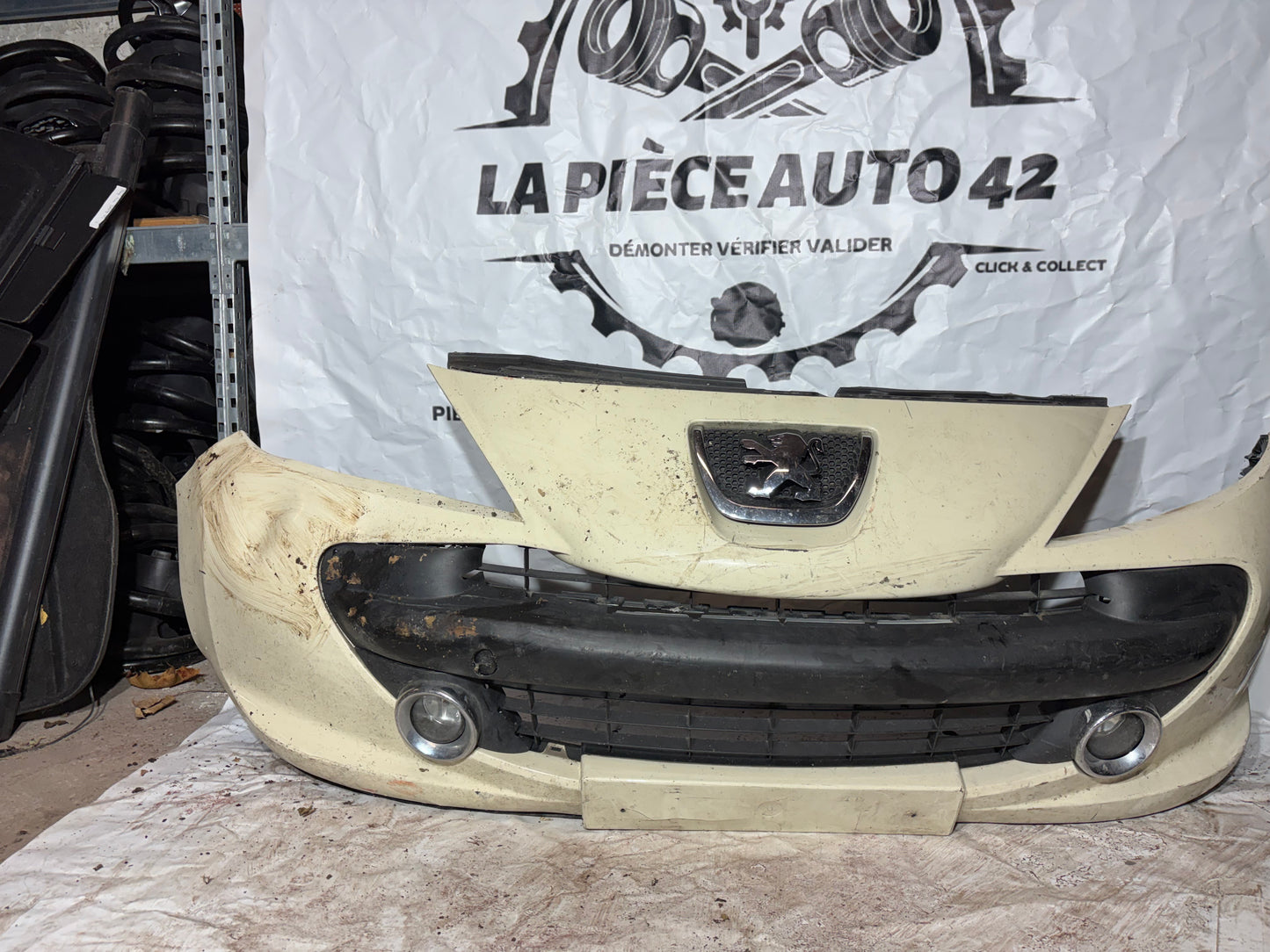 Pare choc avant Peugeot 207
