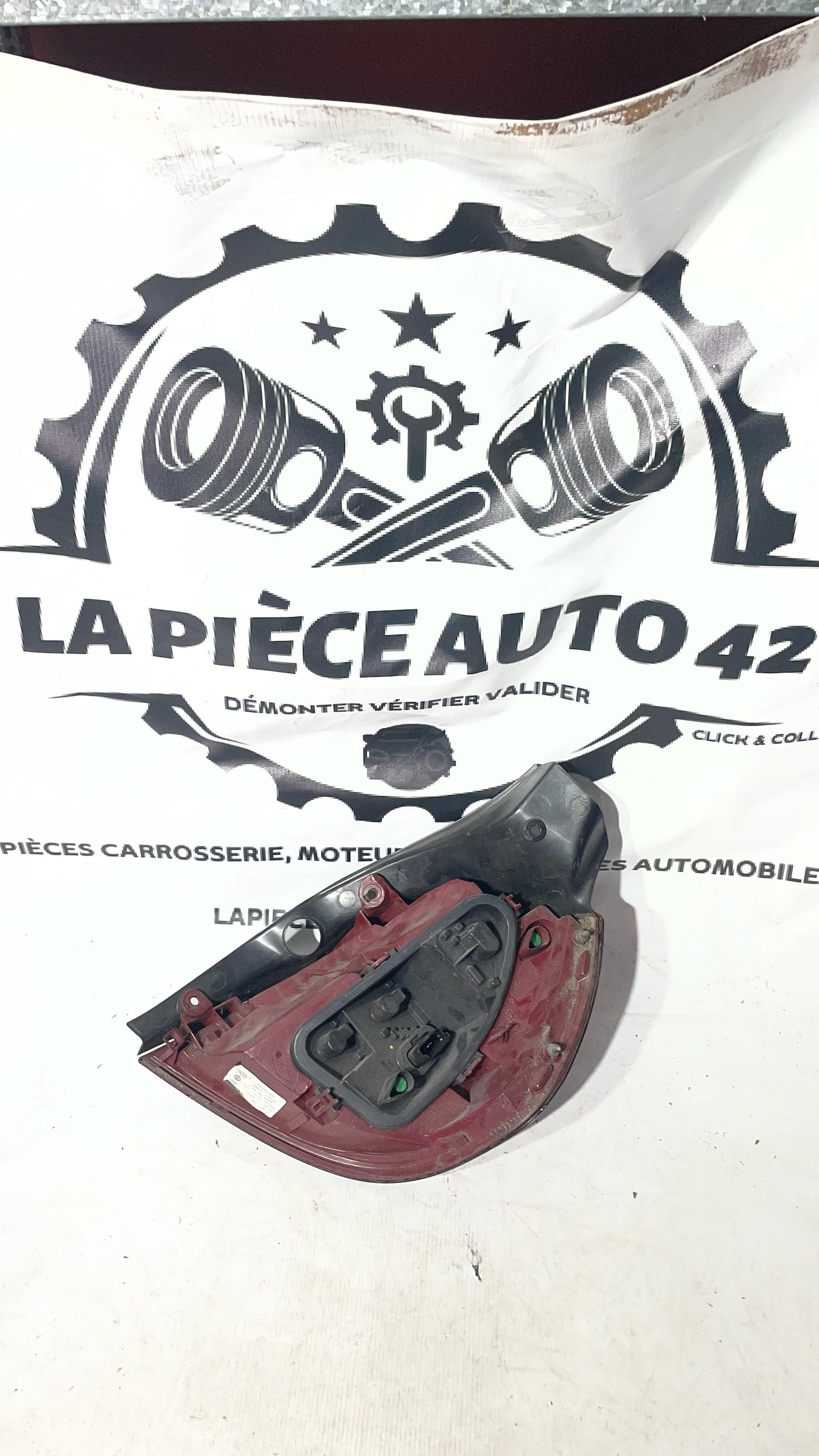 Feux arrière gauche Renault Clio 3
