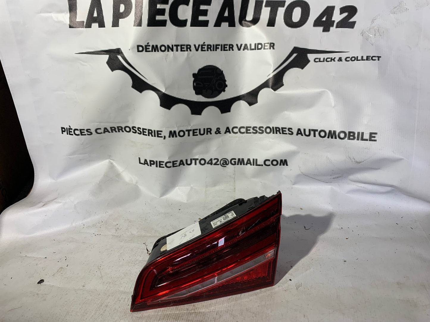 Feu arrière droit intérieur Audi A3 8V