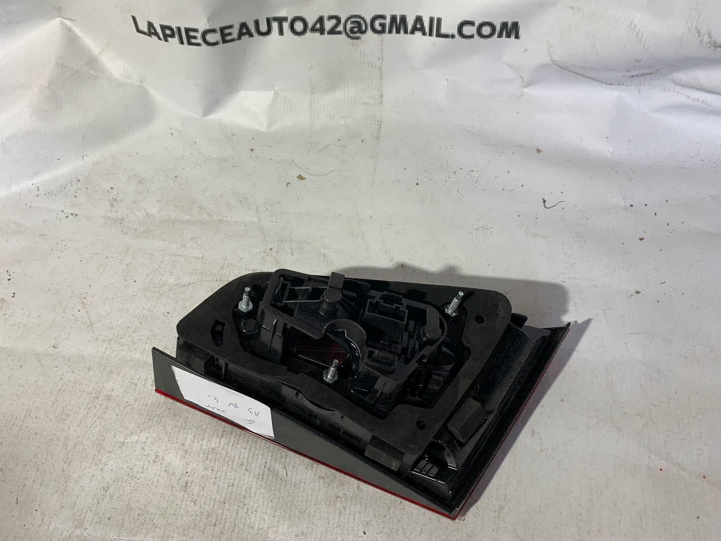 Feu arrière gauche intérieur Audi A3 8V 4 NEUF