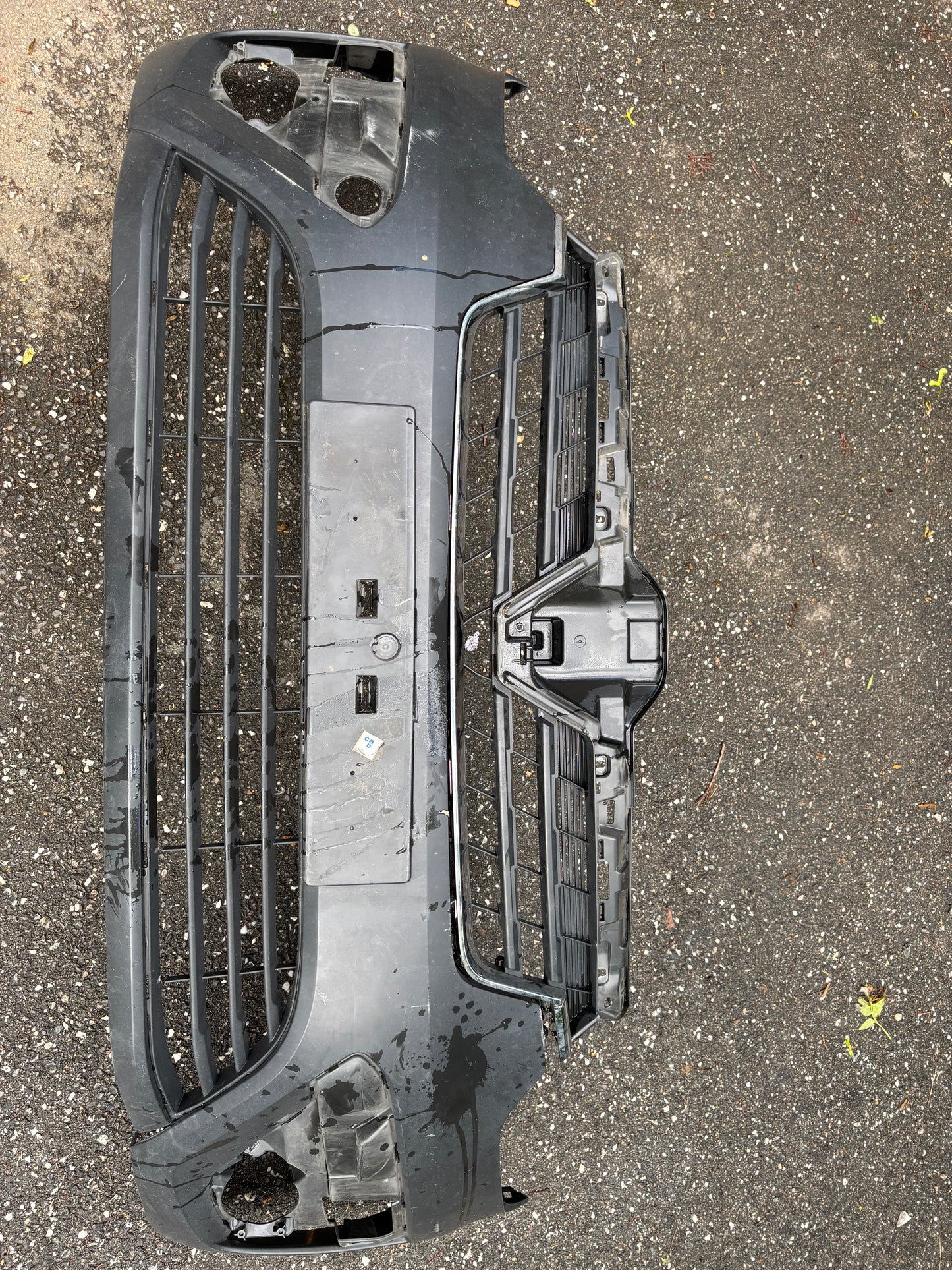 Pare choc avant noir Renault express ou Kangoo 3