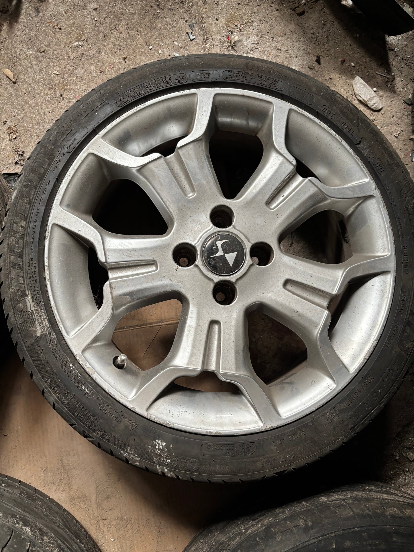 Jante Alu Citroën DS3 17pouces 9887754377