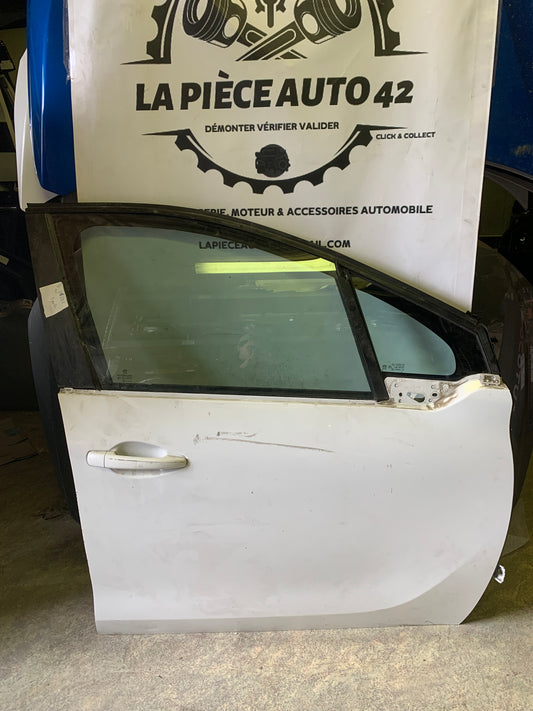 Porte  avant droit Peugeot 208 5 portes