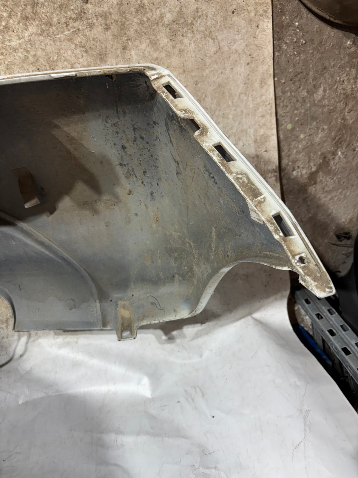 Pare choc arrière Renault Twingo 2 blanc 8200649330