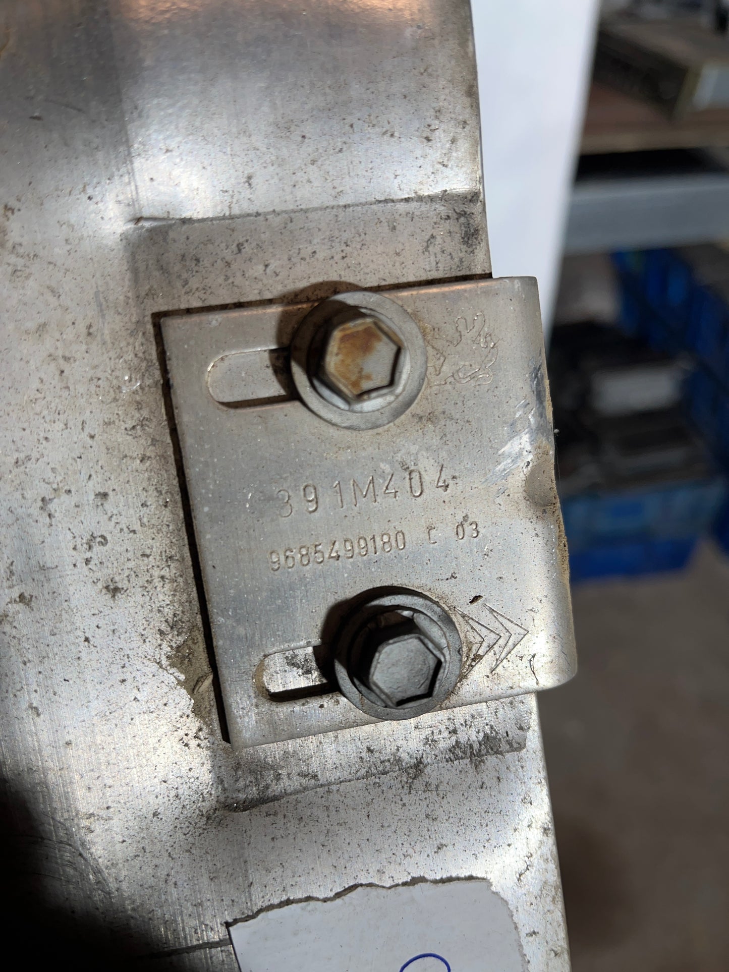 Renfort AV Citroen C3 Picasso