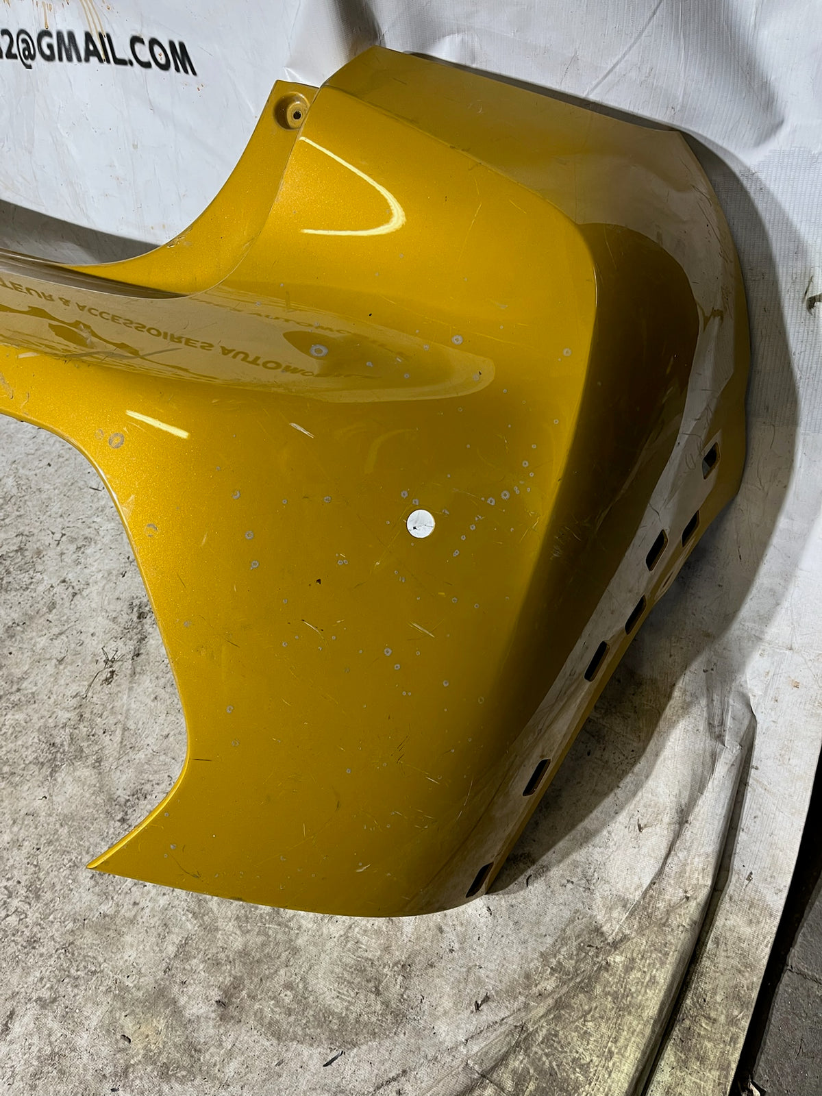 Pare choc arrière Peugeot 208 2 GT Line jaune