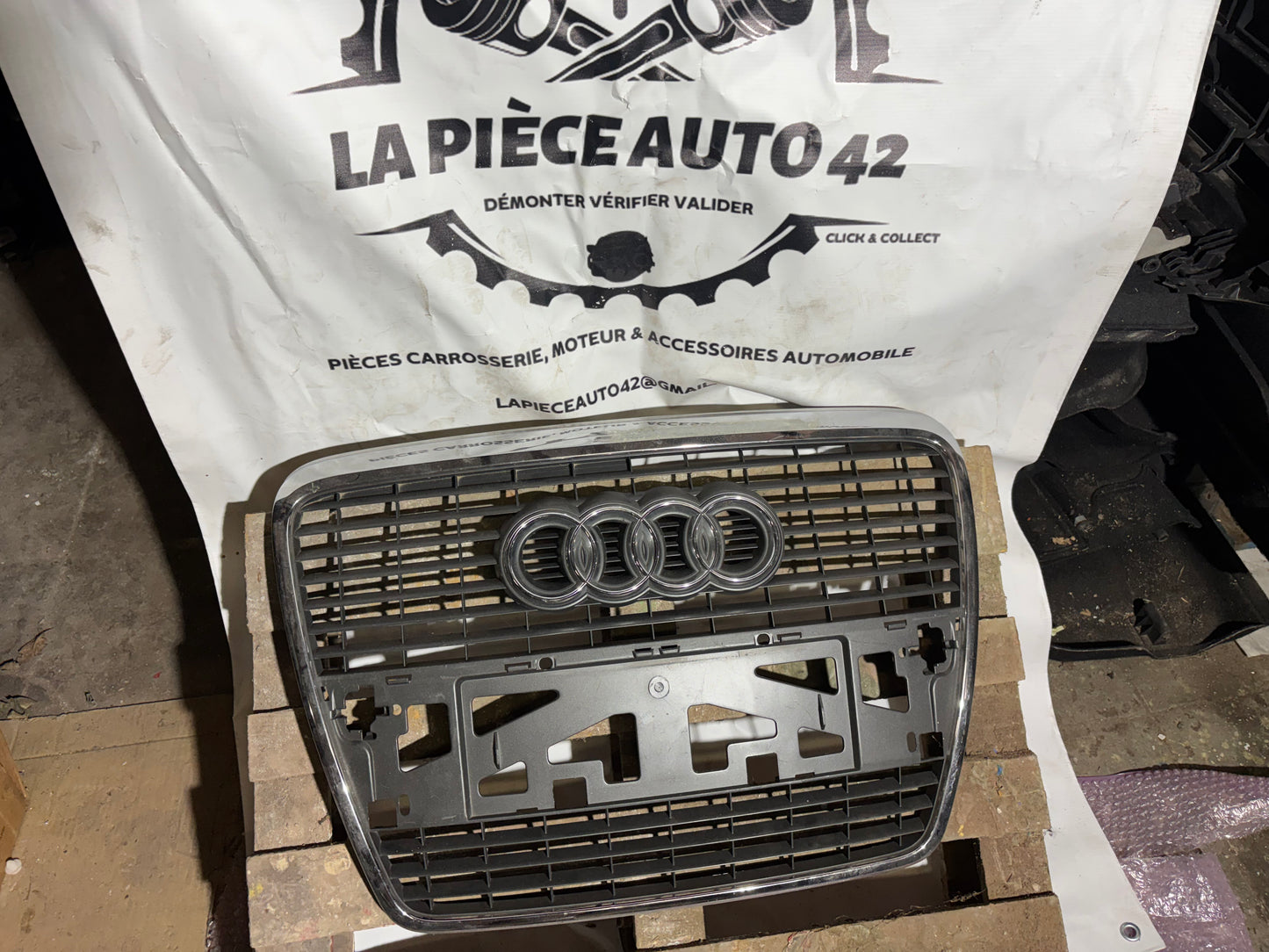 Calandre Audi A6 S6 / 4F0853651