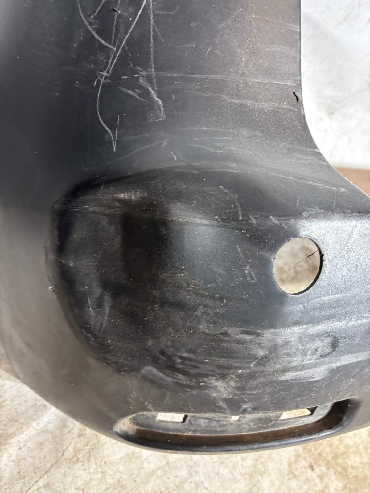Pare choc arrière Renault Express noir 850222638R