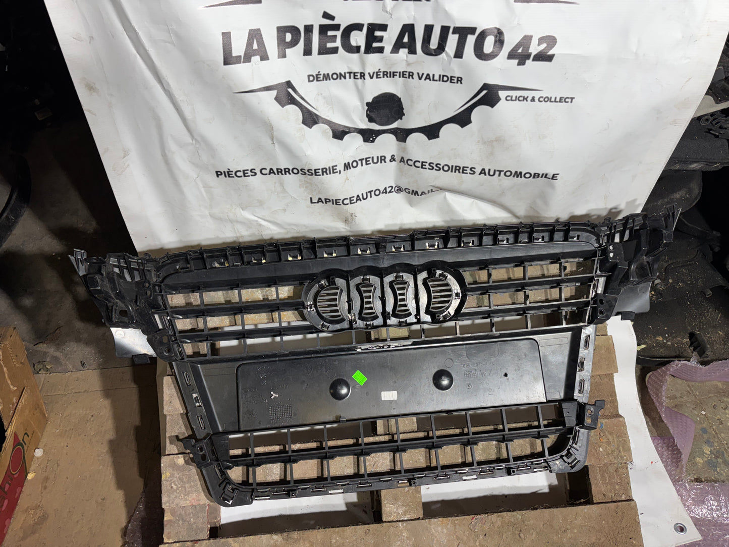 Calandre Audi A4 B8 / 8K0853651