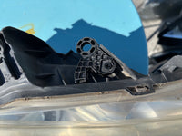 Phare avant droit Peugeot 207